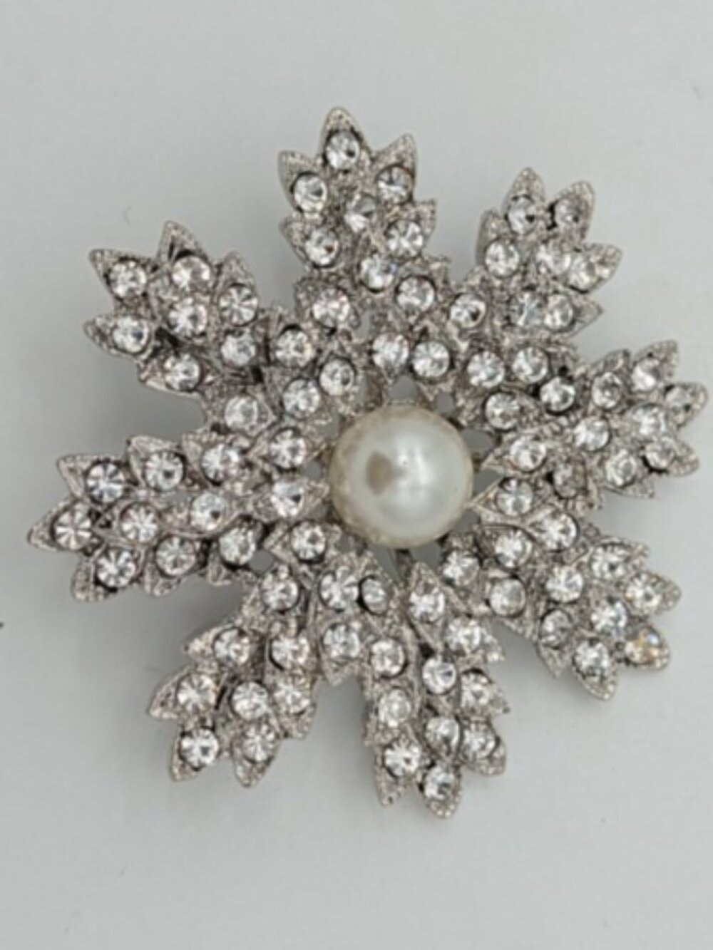 faux Pearl & Silver tone Rhinestone flower snowflake pin brooch